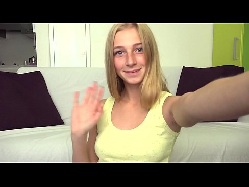 ❤️ Nalika aku bosen aku lazily masturbate sandi pink pus Porno ing kita